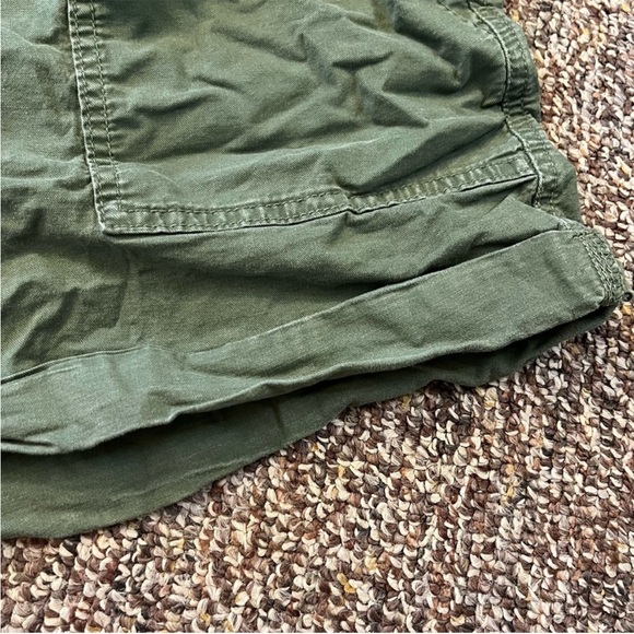 Time and Tru Green Cargo Shorts Relaxed Fit - Picture 4 of 5